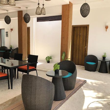 Lvis Blancura Hotel Dharavandhoo Eksteriør billede